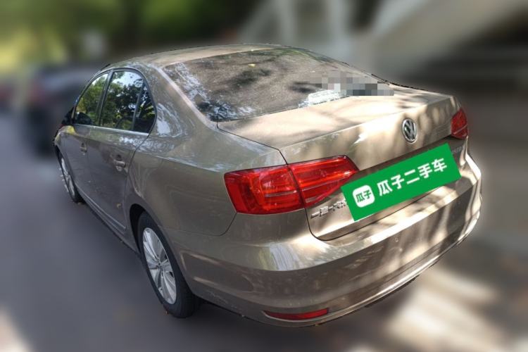 Used Volkswagen Sagitar 2015 1.6L Manual Comfort Model