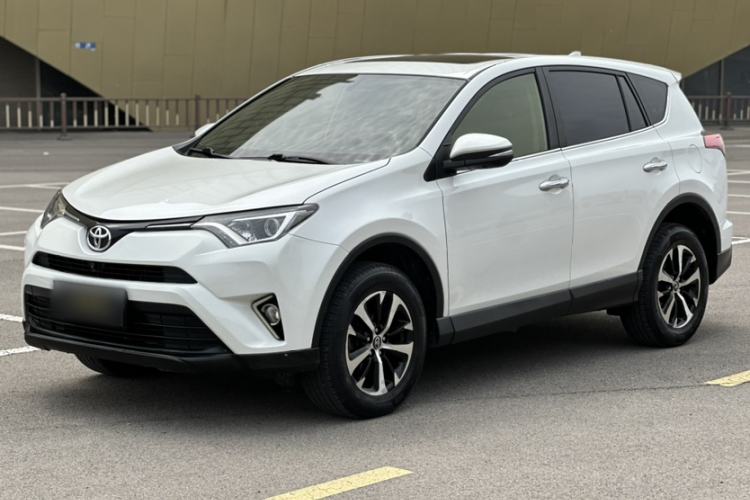 Used Toyota RAV4 2016 2.0L CVT Two-Wheel Drive Fashion Edition China V Standard Exterior 5