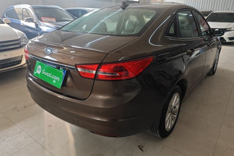 Used Ford Escort 2015 1.5L Automatic Fashion Model