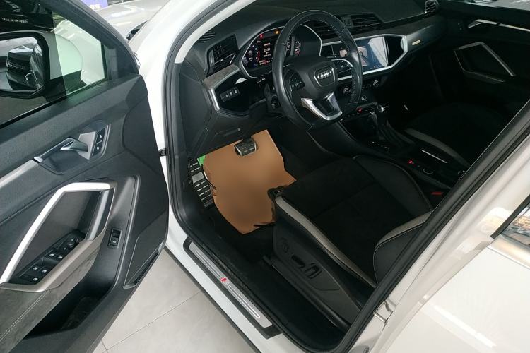 Used Audi Q3 2021 45 TFSI quattro Fashion Dynamic Model