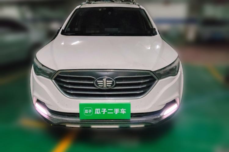 Used Bestune X40 2019 1.6L Manual Luxury Edition China V

