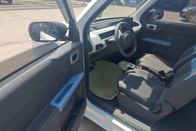 Used Geely Galaxy Panda 2023 Panda Mini 200km Dynamic Bear Driver Seat