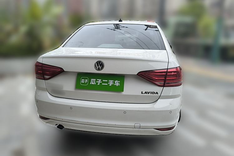 Used Volkswagen Lavida 2017 1.6L Automatic Fashion Edition
