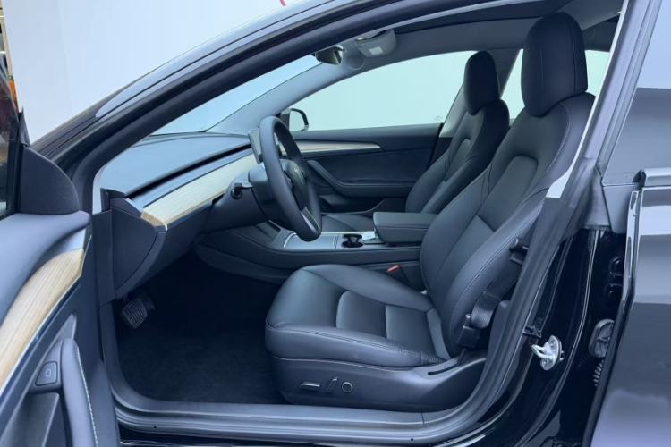 Used Tesla Model 3 2022 Rear-Wheel-Drive Version