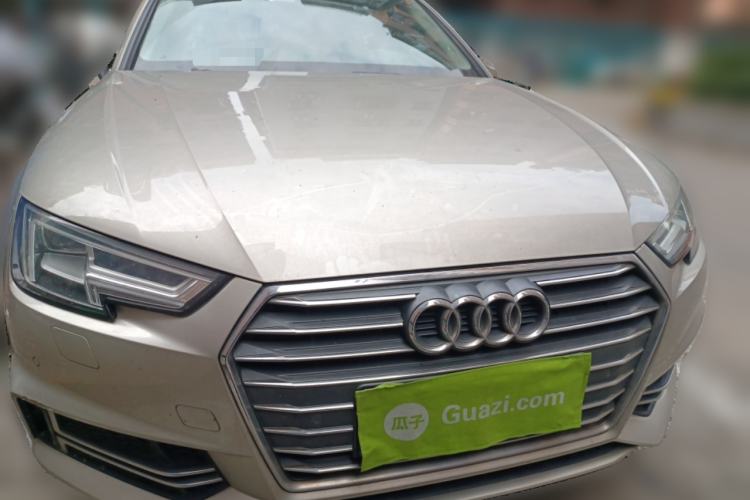 Used Audi A4L 2018 30th Anniversary Edition 40 TFSI Fashion Model
