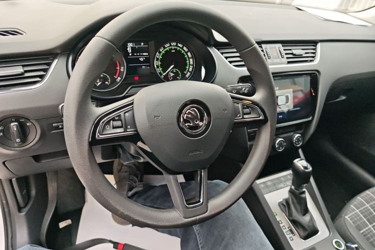 Used Skoda Octavia 2020 1.5L Automatic SmartDrive Comfort Edition