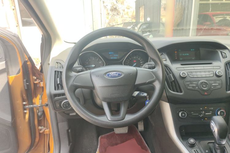 Used Ford Focus 2015 Hatchback 1.6L Automatic Comfort Model
