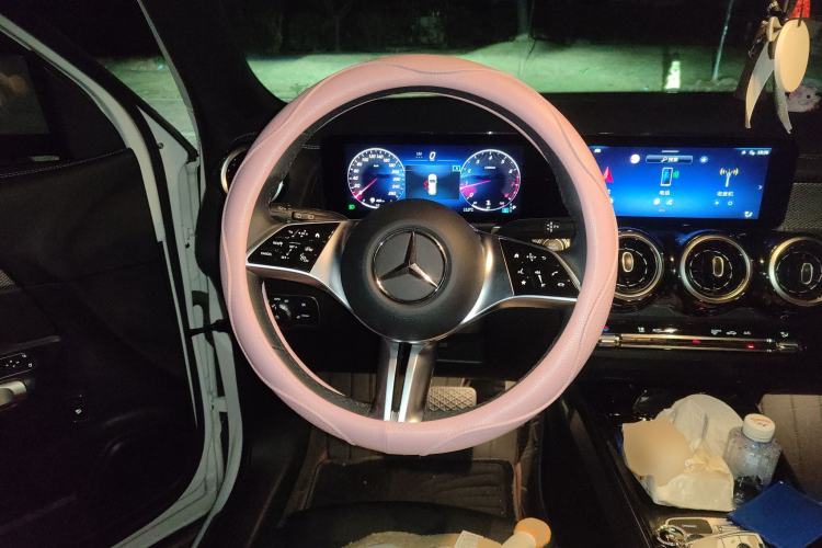 Used Mercedes-Benz GLB 2023 Refreshed GLB 200 Dynamic Edition
