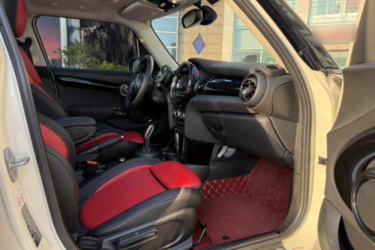 Used MINI 2019 1.5T COOPER Classic Edition Five-Door Version Exterior 6