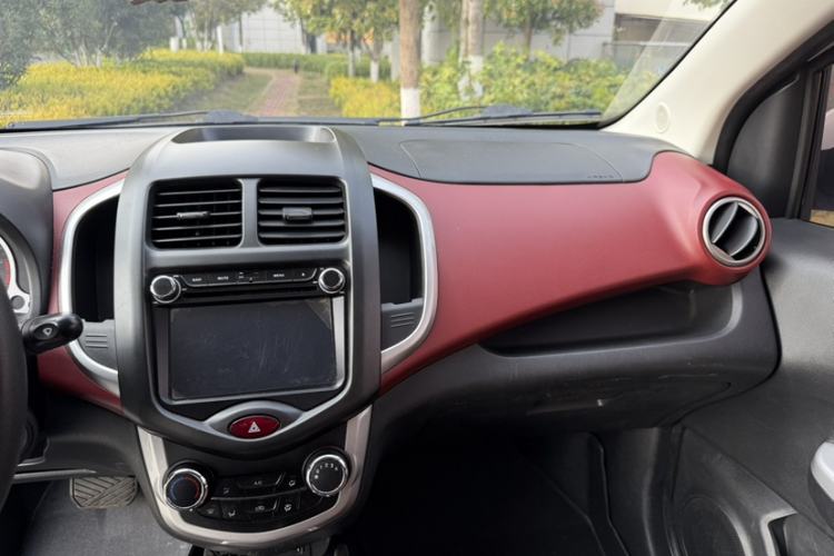 Used Changan Benni 2015 1.4L IMT Luxury Model China V Standard
