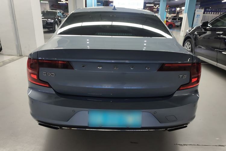 Used Volvo S90 2018 T4 Zhiyi Edition
