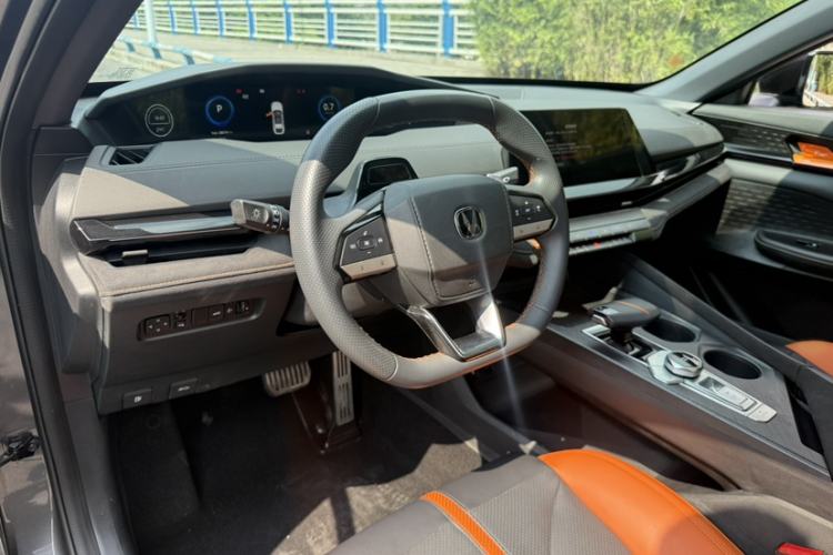 Used CHANGAN UNI-V 2024 1.5T Prestige Sport Edition Interior 3