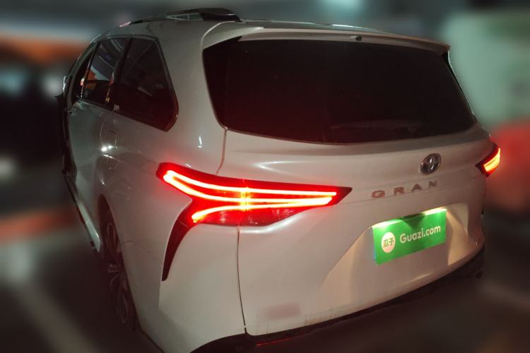 Used Toyota Granvia 2023 2.5L Hybrid Flagship VIP Edition Rear Left 45 Deg