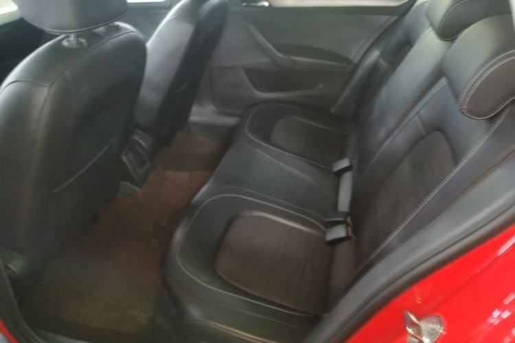 Used Skoda Rapid Spaceback 2016 Revised 1.6L Automatic Chuanxing Version
