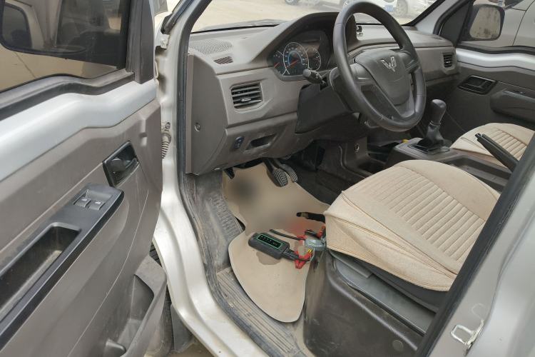 Used Wuling Rongguang New Truck 2023 1.5L Single-Row Extended Version Standard LAR
