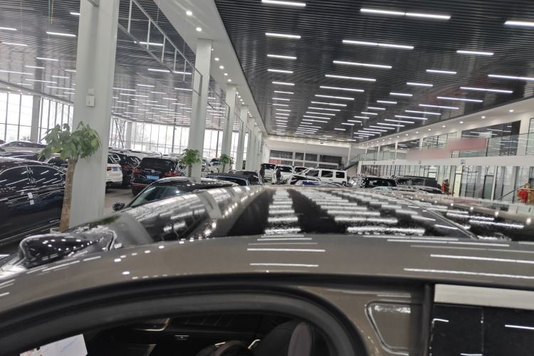 Used ONVO Luxeed L90 2025 Model—Max Six-Seater Version
