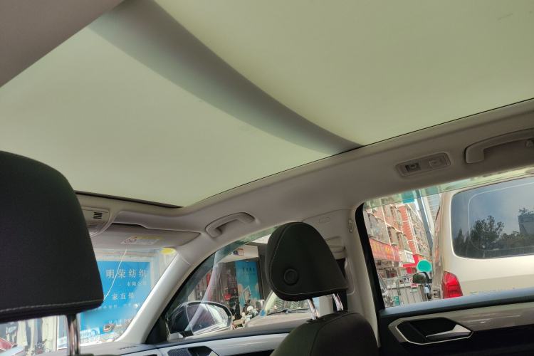 Used Volkswagen Tayron 2022 280TSI Two-Wheel Drive Luxury Smart Connectivity Version