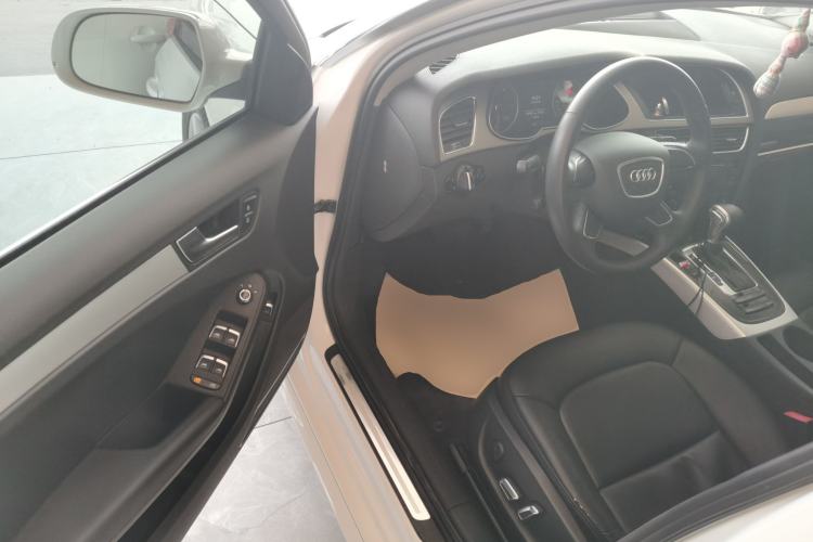 Used Audi A4L 2016 30 TFSI Collector's Edition Automatic Comfort Model
