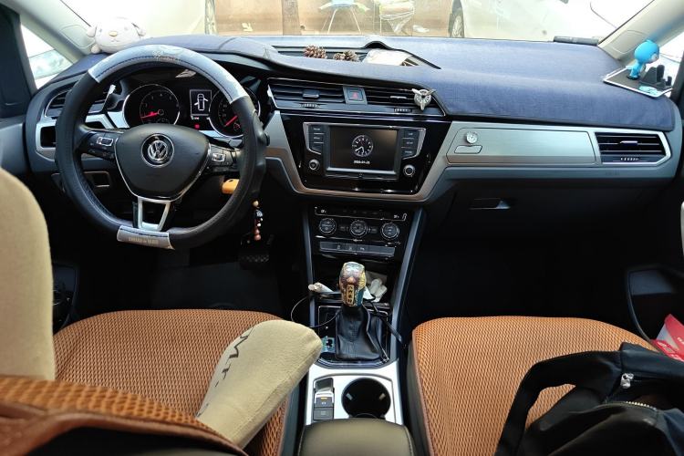 Used Volkswagen Touran 2016 Volkswagen Touran L 280TSI DSG Comfort Edition