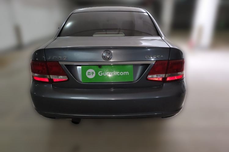 Used Volkswagen Passat 2011 2.0L Manual Luxury Version