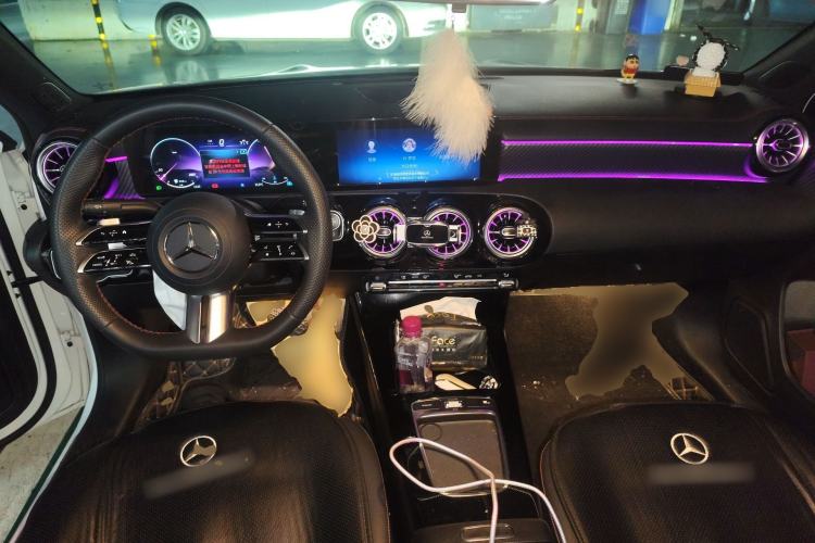 Used Mercedes-Benz A-Class 2024 Updated A 200 L Fashion Version Center Console