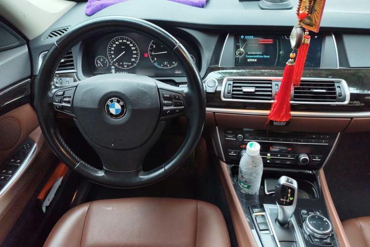 Used BMW 5 Series GT 2014 528i Leading Model Steering Wheel