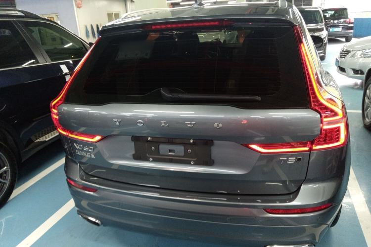 Used Volvo XC60 2019 T5 4x4 Smart Edition China VI Standard