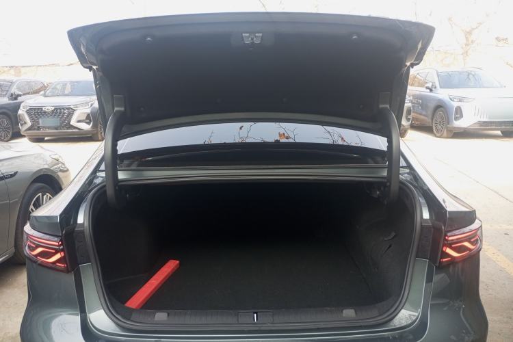 Used Chery Fengyun A8L 2025 1.5 TGDI 145 km Luxury Version
