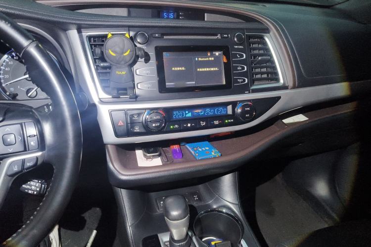 Used Toyota Highlander 2018 2.0T Four-Wheel Drive Luxury Version 7 Seats China VI Standard