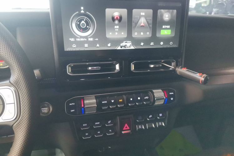 Used 212 T01 2025 2.0T Changfeng