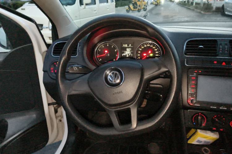 Used Volkswagen Polo 2013 1.6L Automatic Comfort Edition