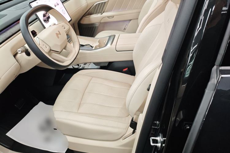 Used ONVO Luxeed L90 2025 Model—Max Six-Seater Version Left Front Seat