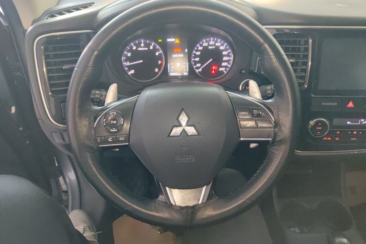 Used Mitsubishi Outlander 2016 2.4L 4x4 Elite Edition 5 Seats
