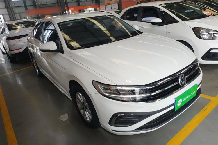 Used Volkswagen Bora 2023 200TSI DSG Comfort Edition Front Right 45 Deg