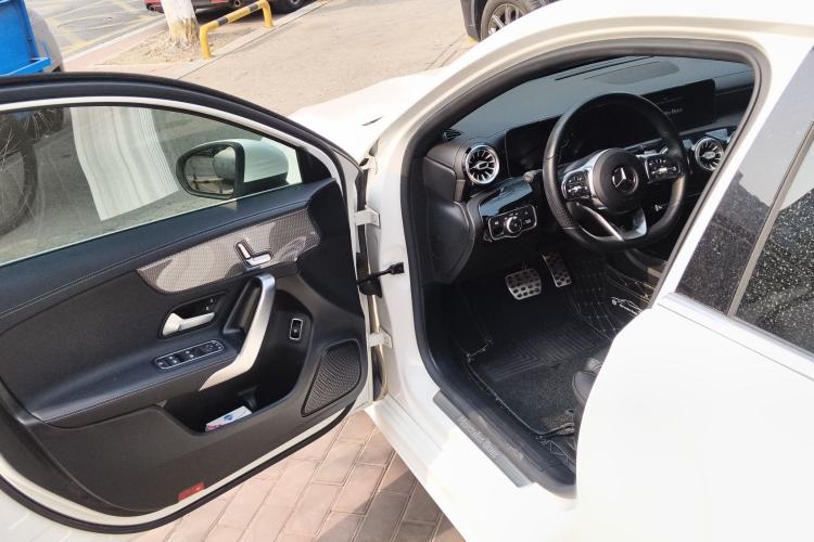 Used Mercedes-Benz A-Class 2020 Restyled A 200 L Sport Sedan Fashion Version
