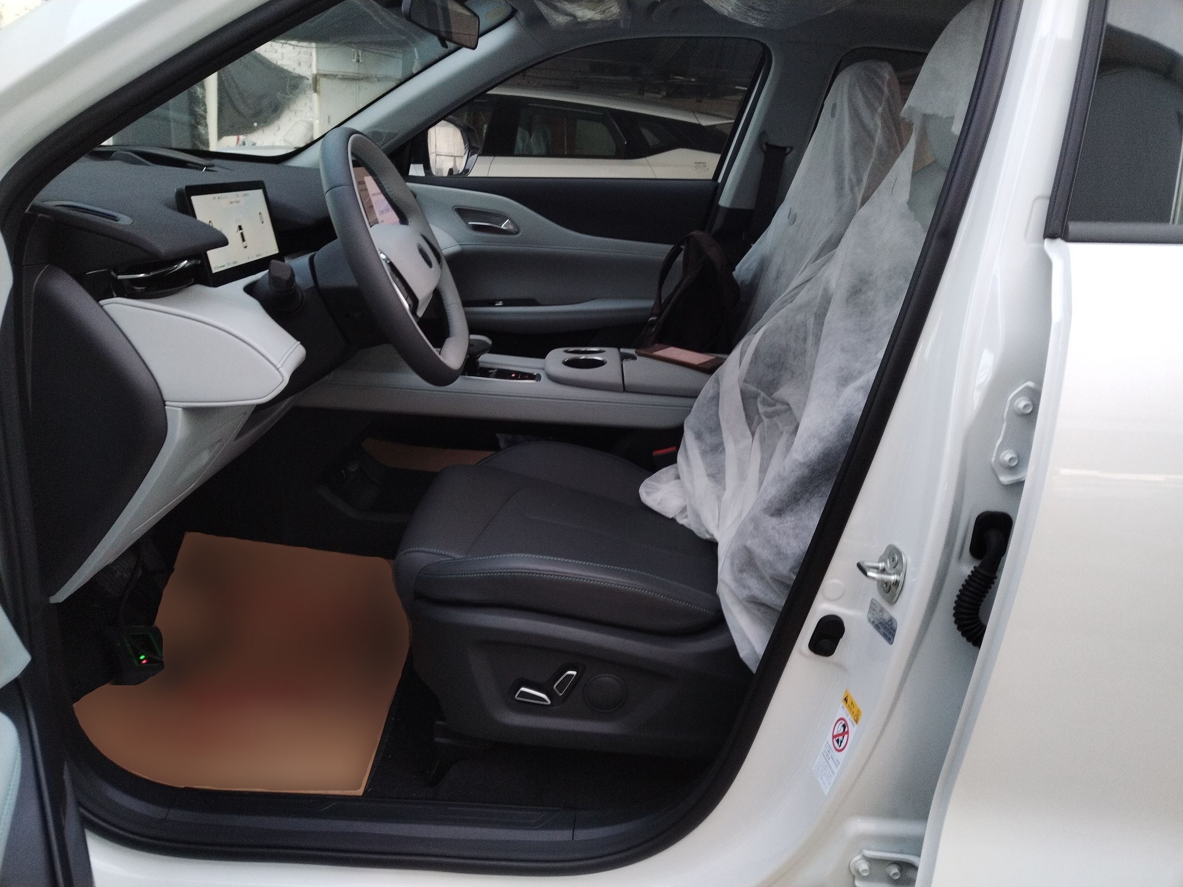 Переднее сиденье в автомобиле