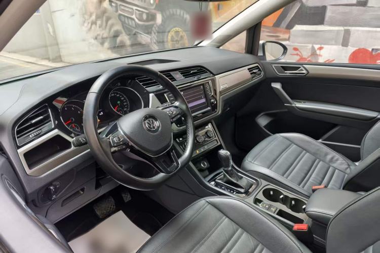 Used Volkswagen Touran 2018 Volkswagen Touran L 280TSI DSG Boundary Edition 7 Seats China V Emission Standard