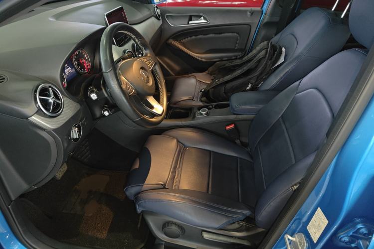 Used Mercedes-Benz B-Class 2015 B 200 Sport Edition Left Front Seat