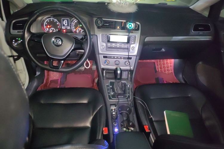 Used Volkswagen Golf 2015 1.4TSI Automatic Comfort Model
