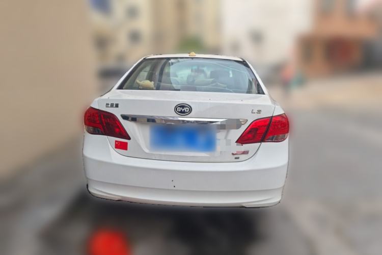 Used BYD L3 2015 Energy-Efficient Model 1.5L Automatic Comfort Edition Rear