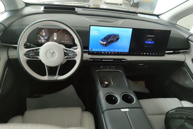 Used VOYAH Dream 2025 PHEV Four-Wheel-Drive Flagship Kunpeng Edition