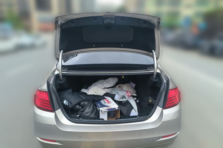 Used BMW 5 Series 2014 520Li Elegant Model
