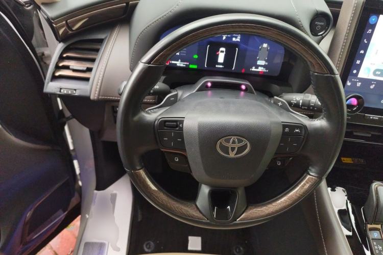 Used Toyota Alphard 2024 Dual-Engine 2.5L Prestige Edition
