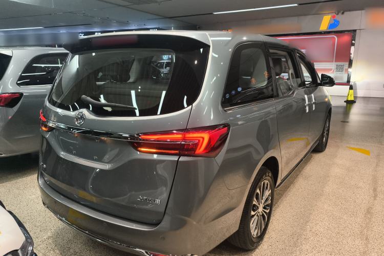 Used Buick GL8 2023 Land Executive Class Comfort Model