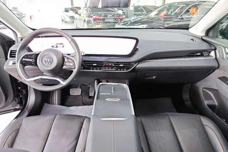 Used Buick LaCrosse 2024 28T Luxury Edition