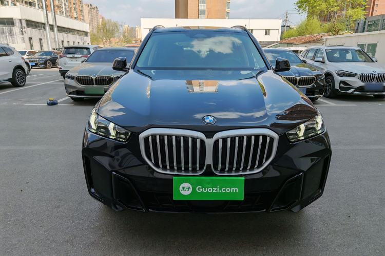 Used BMW X5 2026 Model, xDrive 30Li Prestige M Sport Night Package Exterior 3