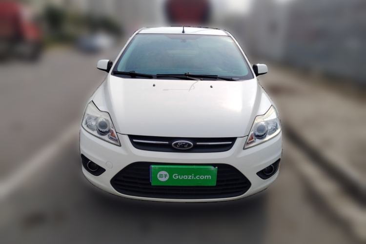 Used Ford Focus 2013 Sedan Classic 1.8L Manual Base Model