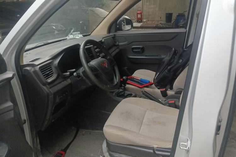 Used Wuling Hongguang V 2022 1.5L Jingqu Edition Electric-Assist LAR