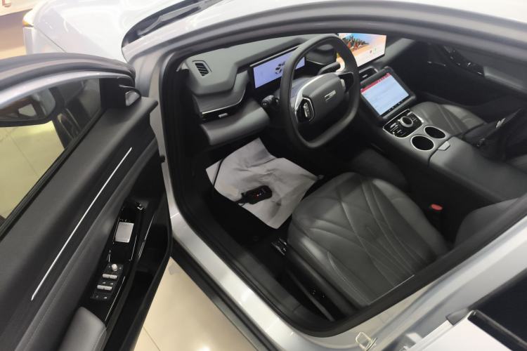 Used Geely Galaxy L6 2025 EM-i 140km Starship Edition