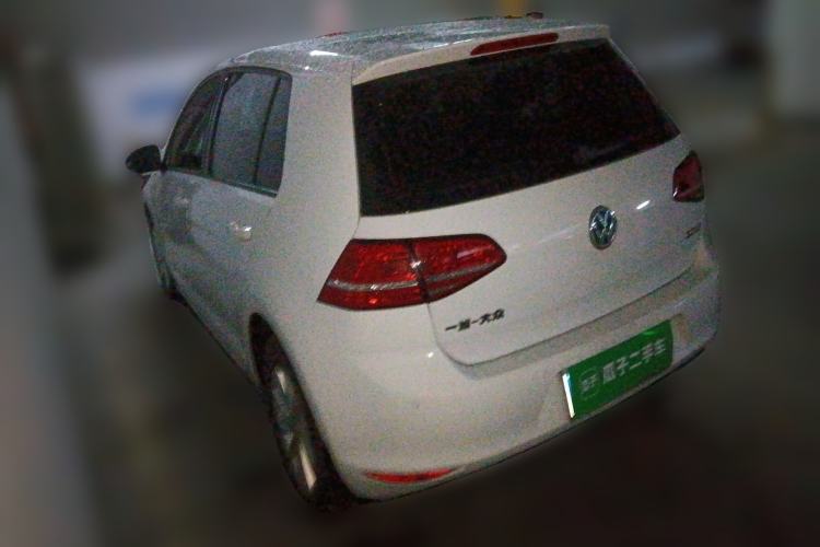 Used Volkswagen Golf 2015 1.6L Manual Fashion Edition
